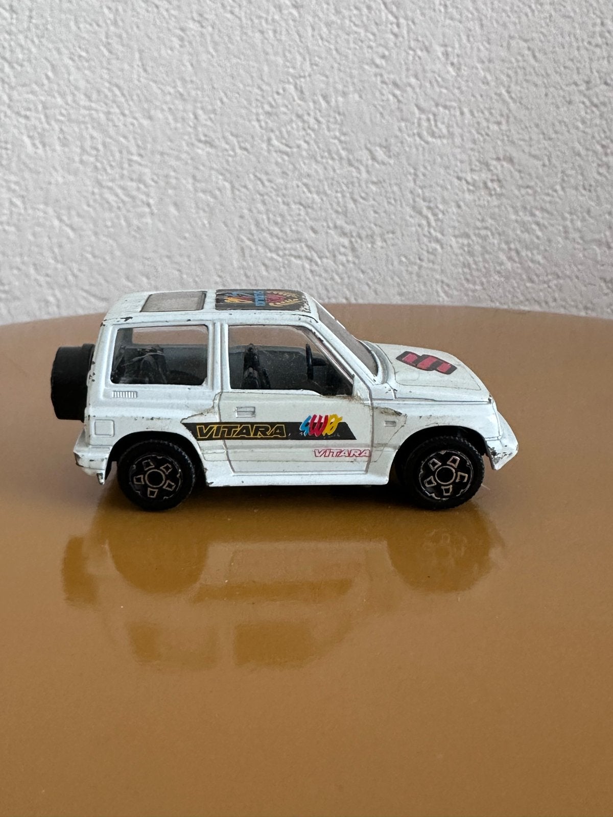 Witte Suzuki Vitara 4WD speelgoedauto, Ophalen of Verzenden, Gebruikt