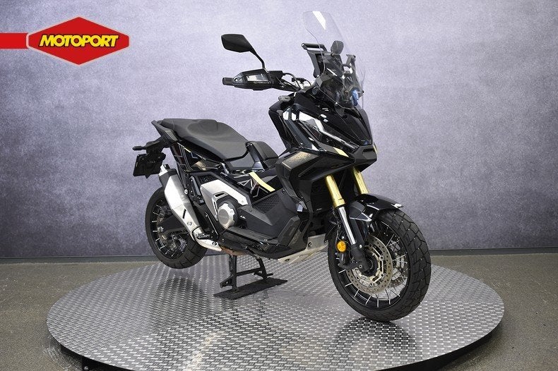 Honda X ADV (bj 2021), Info@motoportwormerveer.nl, Honda Motor Europe, Crystal Bldng B-Unit B11.2 Rivium Blv200
2909 LK  Capelle aan den IJsel, NL