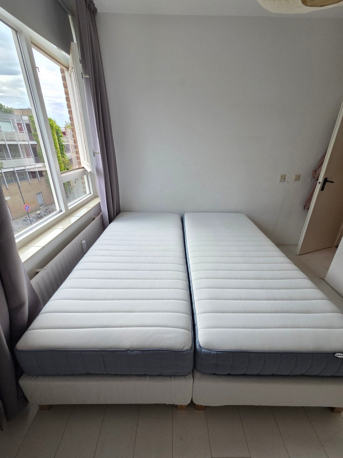 tweepersoons ikea boxspring + matrassen, Ophalen, Tweepersoons, Zo goed als nieuw, 180 cm