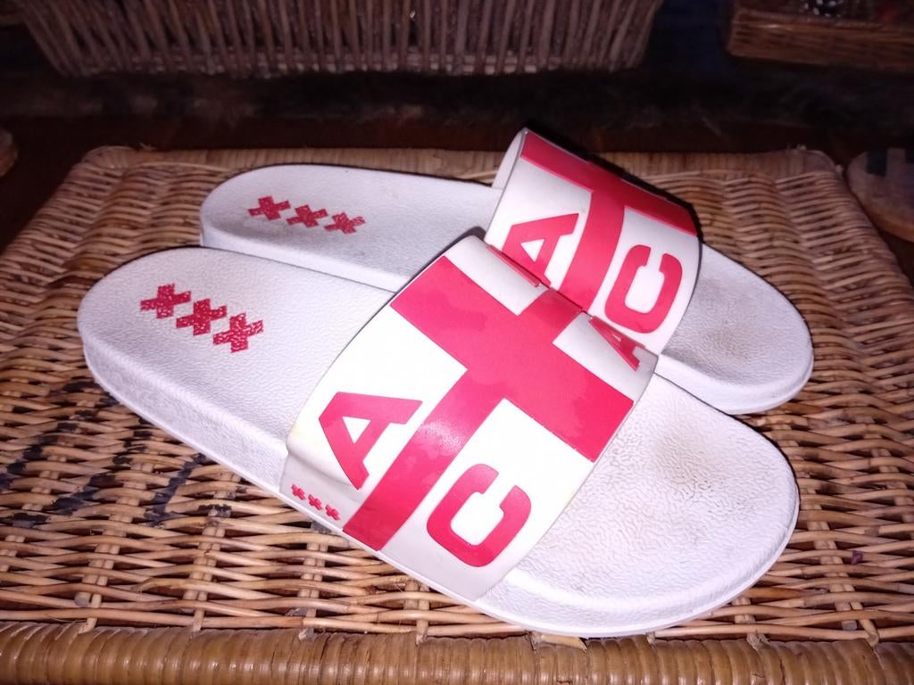 AFCA SLIPPERS, Maat XS of kleiner, Ophalen of Verzenden, Zo goed als nieuw, Schoenen