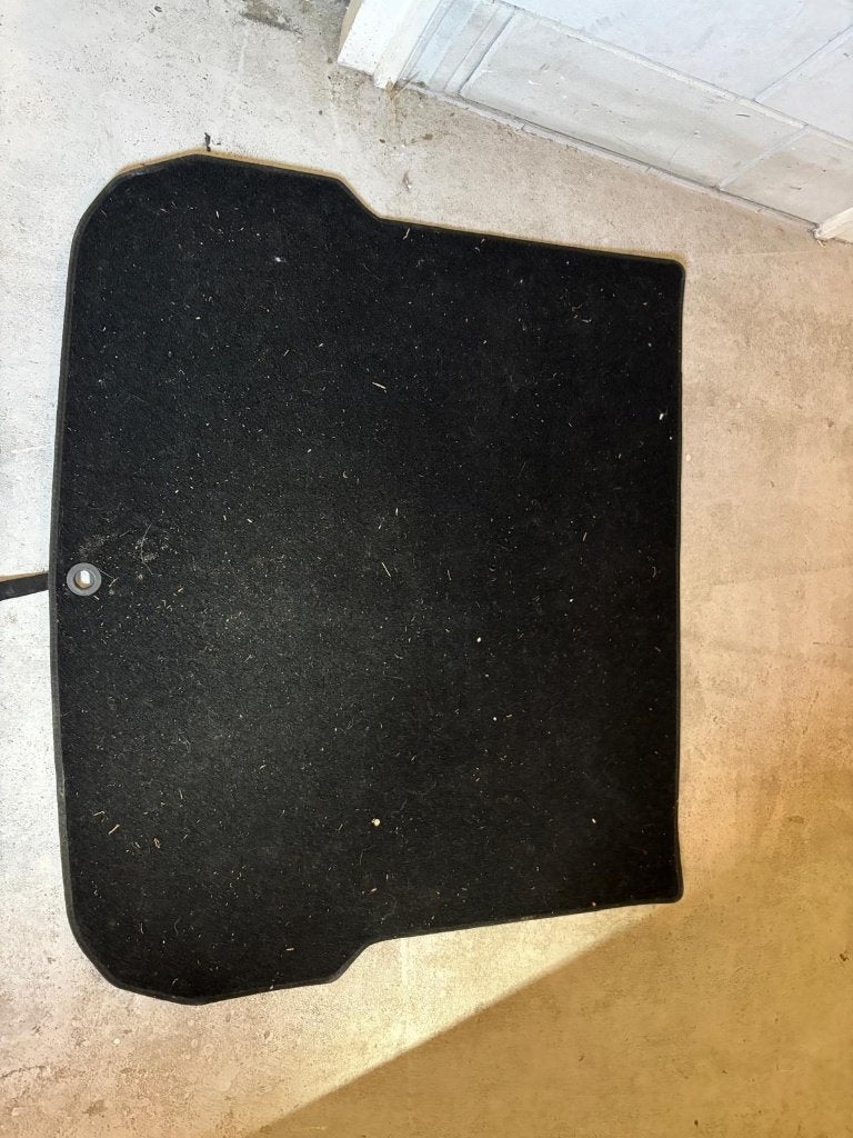 Kofferbakmat Lynk & Co 01, Ophalen, Zo goed als nieuw