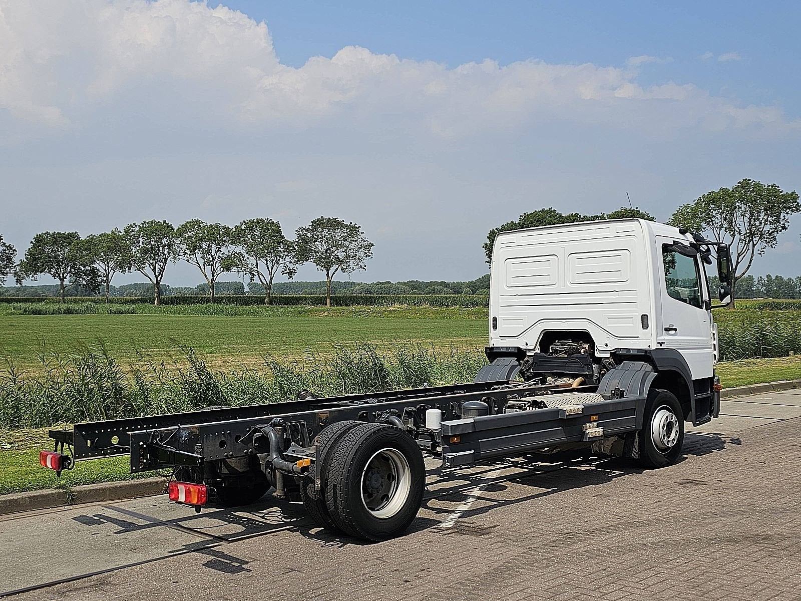 MERCEDES-BENZ ATEGO 1218 airco only 140.000km, Auto's, Automaat, Euro 6, 179 pk, Wit