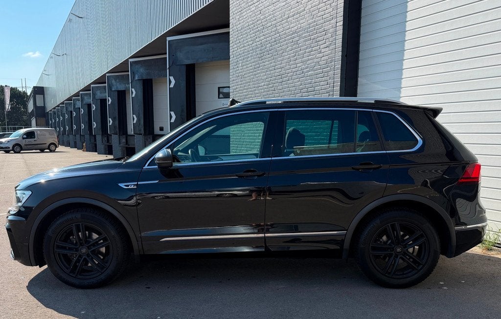 Volkswagen Tiguan 1.4 TSI ACT R-LINE/PANORAMADAK/VIRTUAL/KEY, Voorwielaandrijving, Stof, 4 cilinders, 150 pk