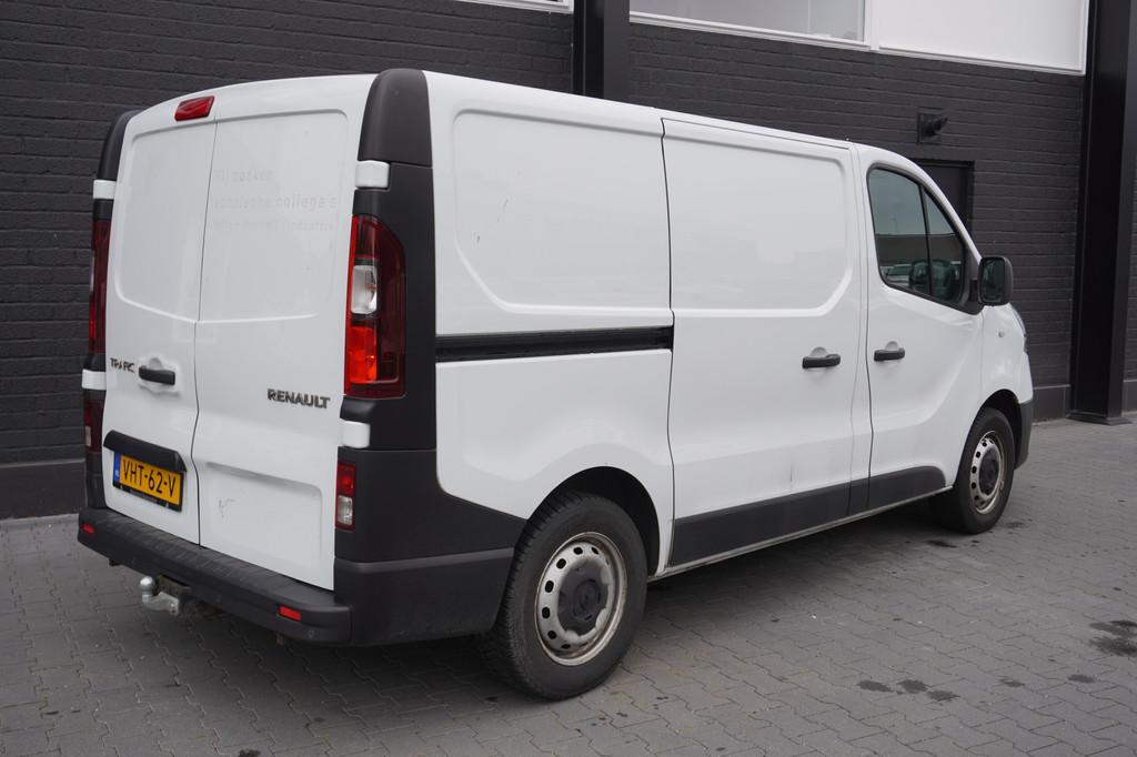 Renault Trafic 2.0 dCi 120PK EURO 6 - Airco - Navi - Cruise, Voorwielaandrijving, Gebruikt, 4 cilinders, Renault