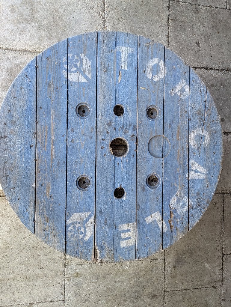 Unieke tuintafel van grote kabelhaspel, Ophalen, Gebruikt, Rond, Hout