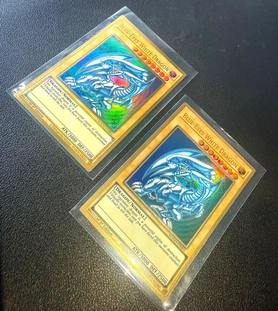 YuGiOh Blue Eyes White Dragon 2x, Ophalen of Verzenden, Losse kaart, Foil
