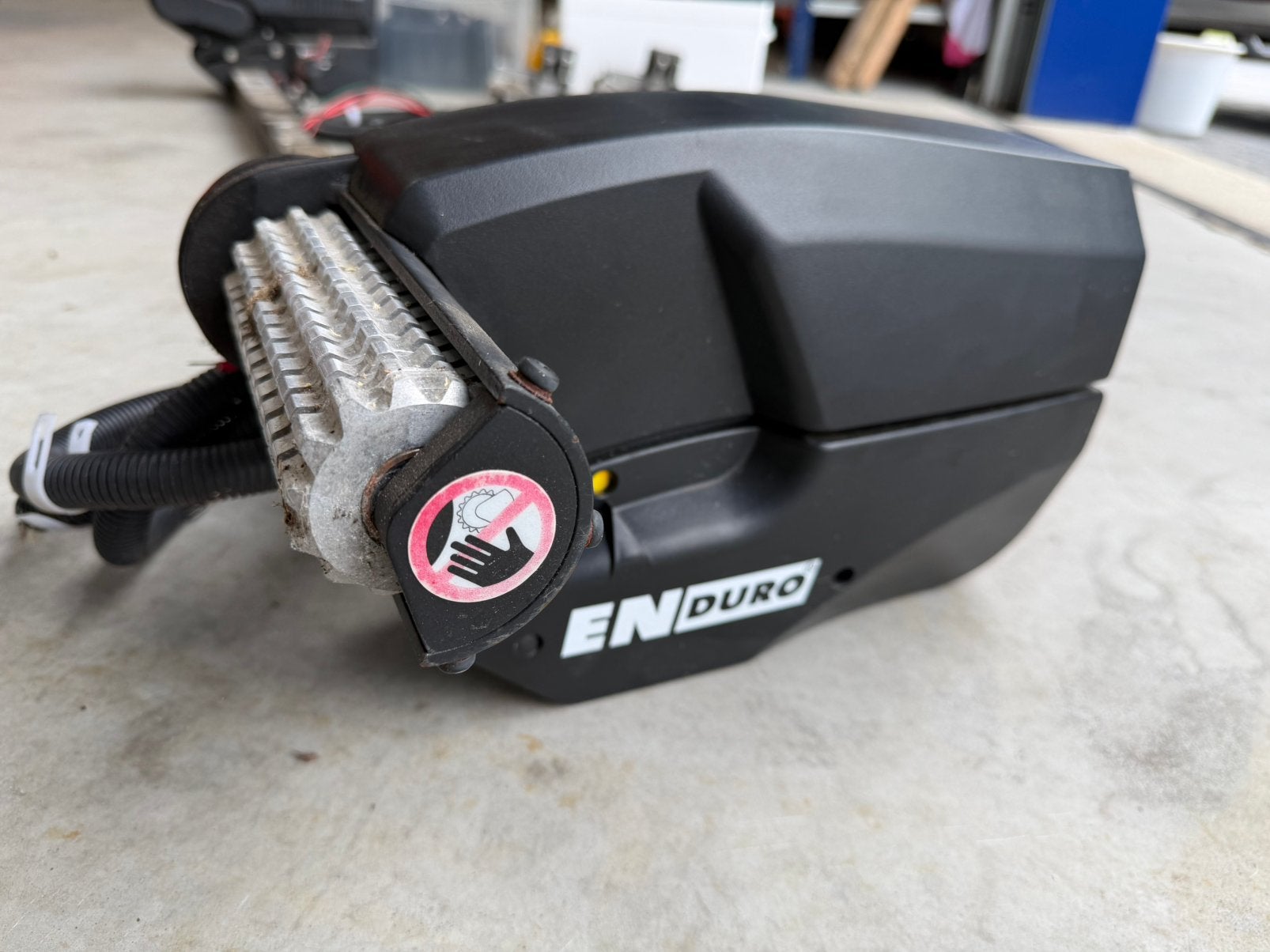 Enduro volautomatische mover + powerXtreme accu, Ophalen, Zo goed als nieuw