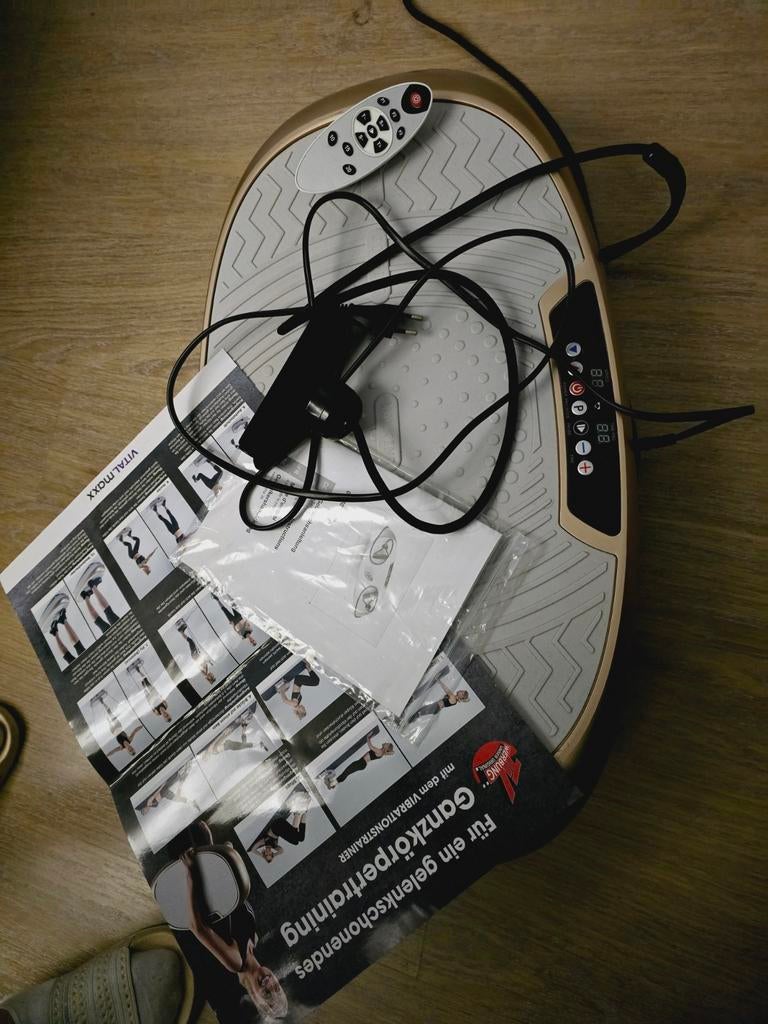 Vitalmaxx Vibratieplaat - Volledige Lichaamstraining, Sport en Fitness, Fitnessmaterialen, Zo goed als nieuw, Overige typen, Armen