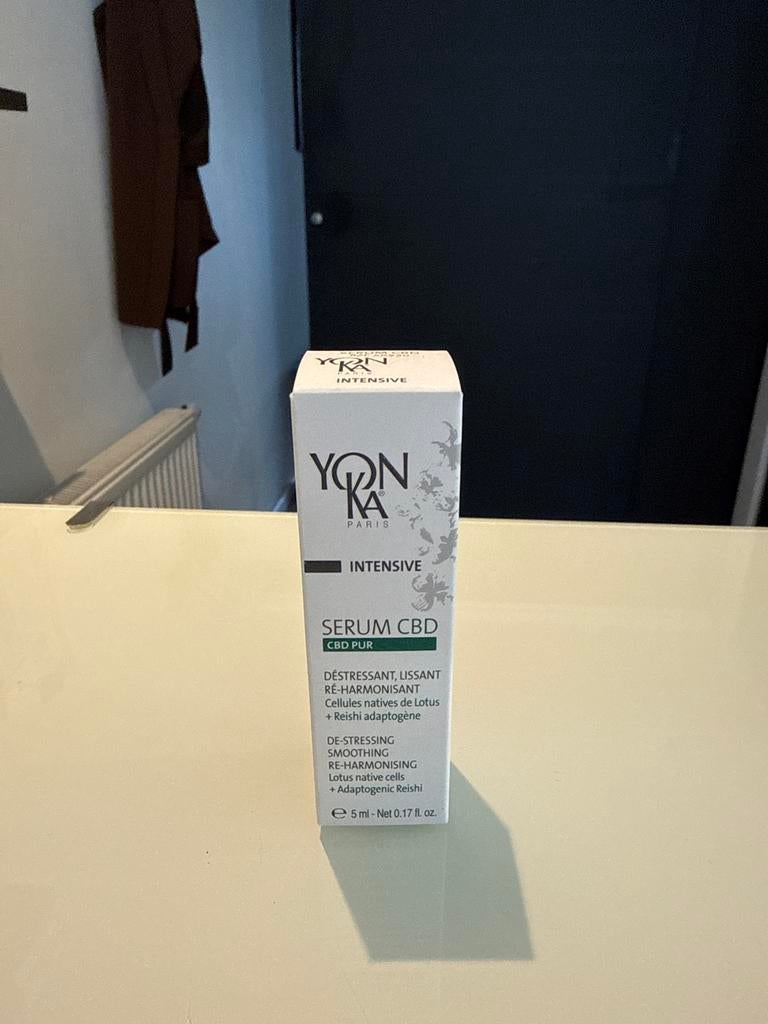 Yon-Ka Paris Intensive Serum CBD Puur 5ml, Ophalen of Verzenden, Nieuw, Gehele gezicht, Verzorging