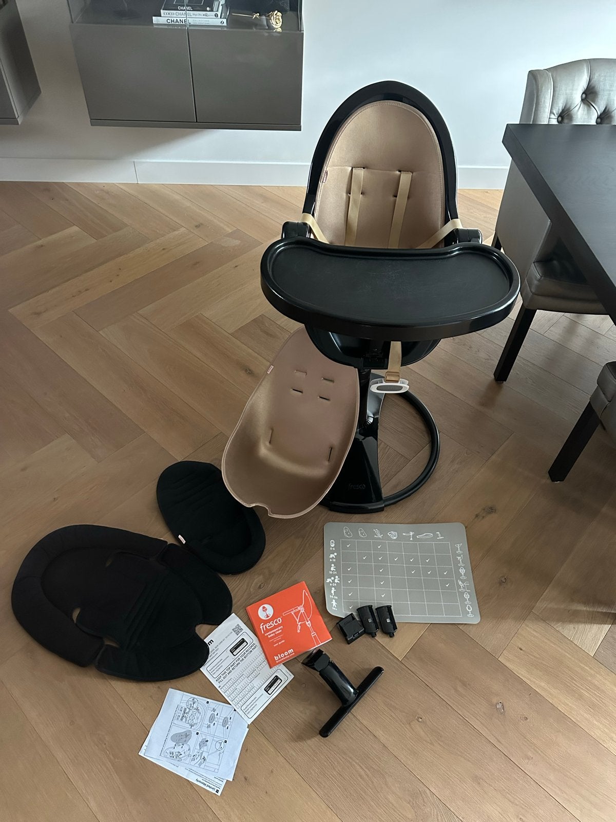 Bloom Fresco kinderstoel - Zwart met beige inleg, Ophalen, Gebruikt, Meegroeistoel, Afneembaar eetblad