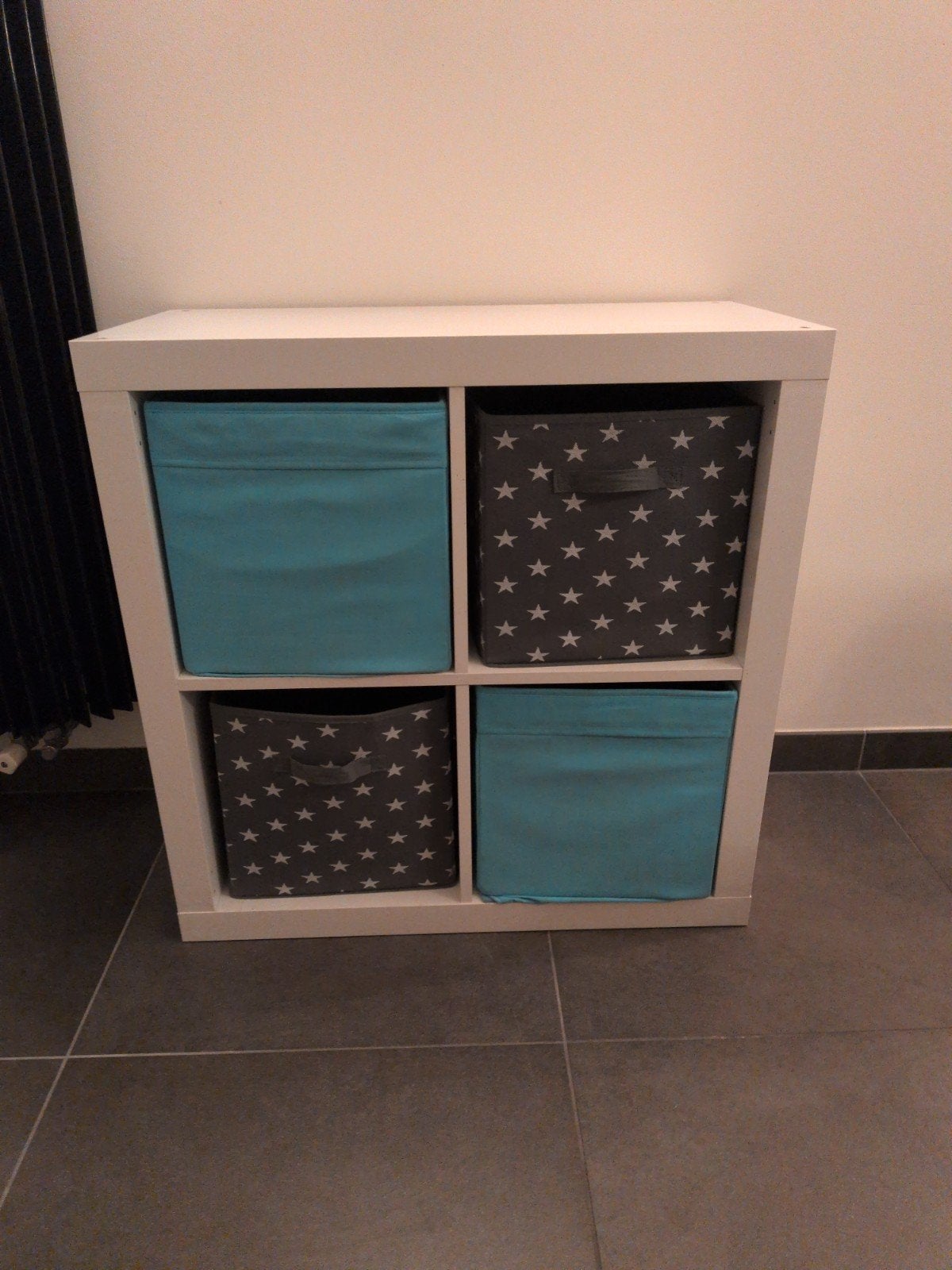 IKEA Kallax kast met 4 vakken en opbergboxen, Ophalen, Gebruikt