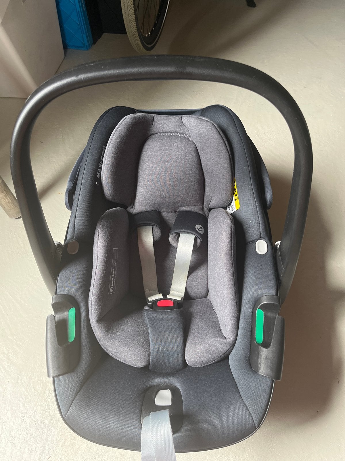 set: Maxi-Cosi Pebble 360, Pearle 360 en FamilyFix 360, Ophalen, Autogordel of Isofix, Slaapstand, Zo goed als nieuw