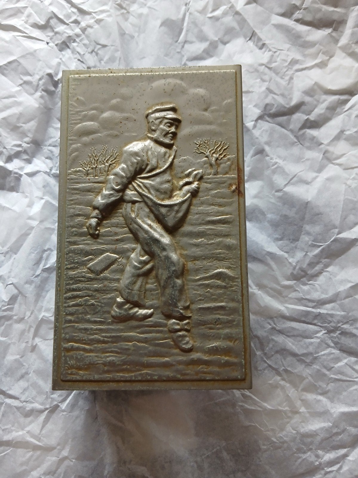 Vintage metal omslagdoos voor grote lucifers met reliëf, Ophalen of Verzenden