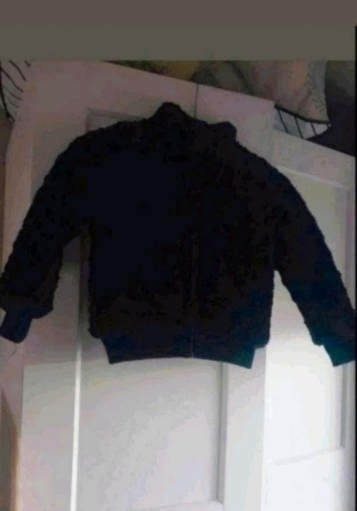 Mooi fluffy jas maat 116-122, Kinderen en Baby's, Kinderkleding | Maat 116, Ophalen of Verzenden, Zo goed als nieuw, Meisje, Jas