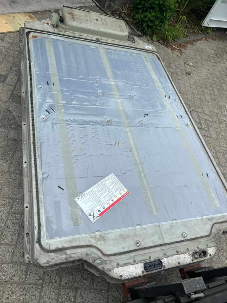 Tesla model s battery pack, Ophalen