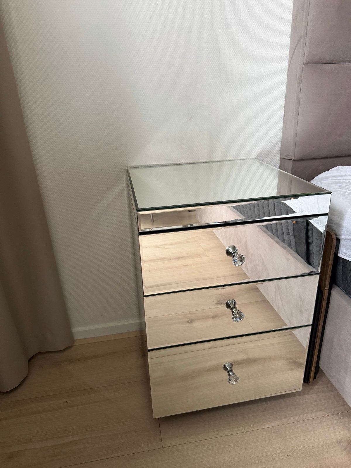 2x Spiegel nachtkastje met 3 lades, Ophalen, Overige materialen, Minder dan 45 cm, 55 tot 70 cm