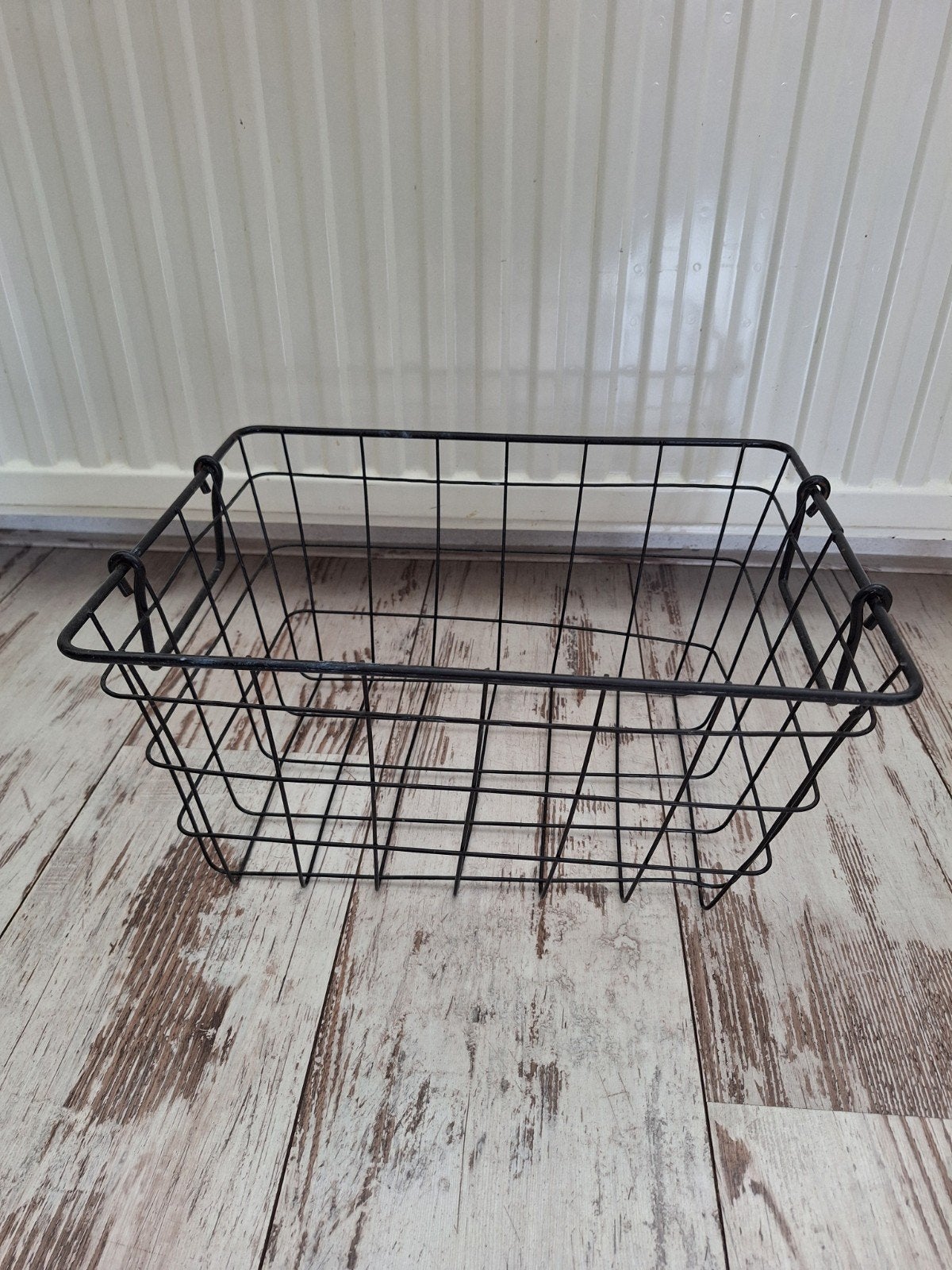Zwart metalen draadmand - 37,5 x 28 x 19 cm, Ophalen of Verzenden, Gebruikt, Rechthoekig, Mand