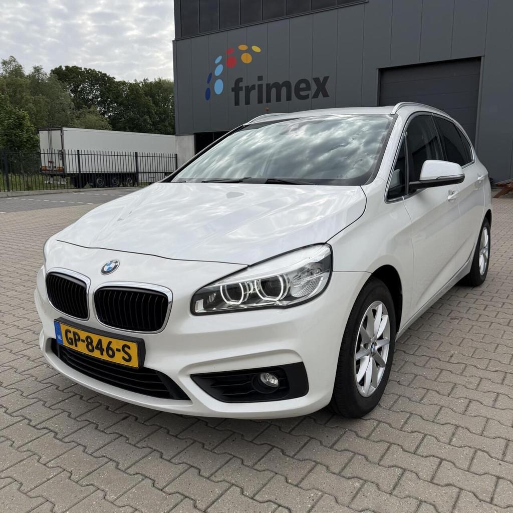 BMW 2-serie Active Tourer 218i M Sport | Panoramadak !, Auto's, BMW, 136 pk, Gebruikt, Euro 6, Wit