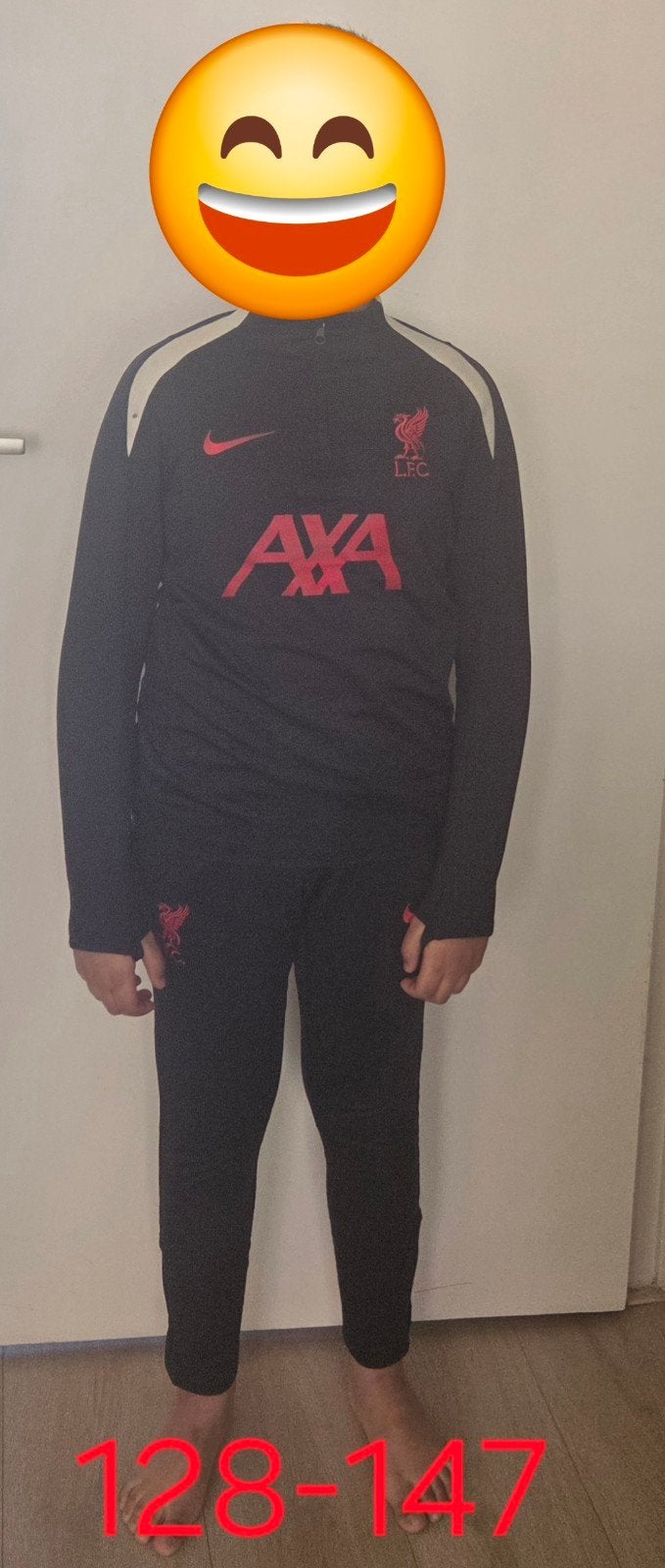 Nike Liverpool Trainingspak Maat 128-147 cm, Kinderen en Baby's, Kinderkleding | Maat 128, Gebruikt, Ophalen of Verzenden, Setje