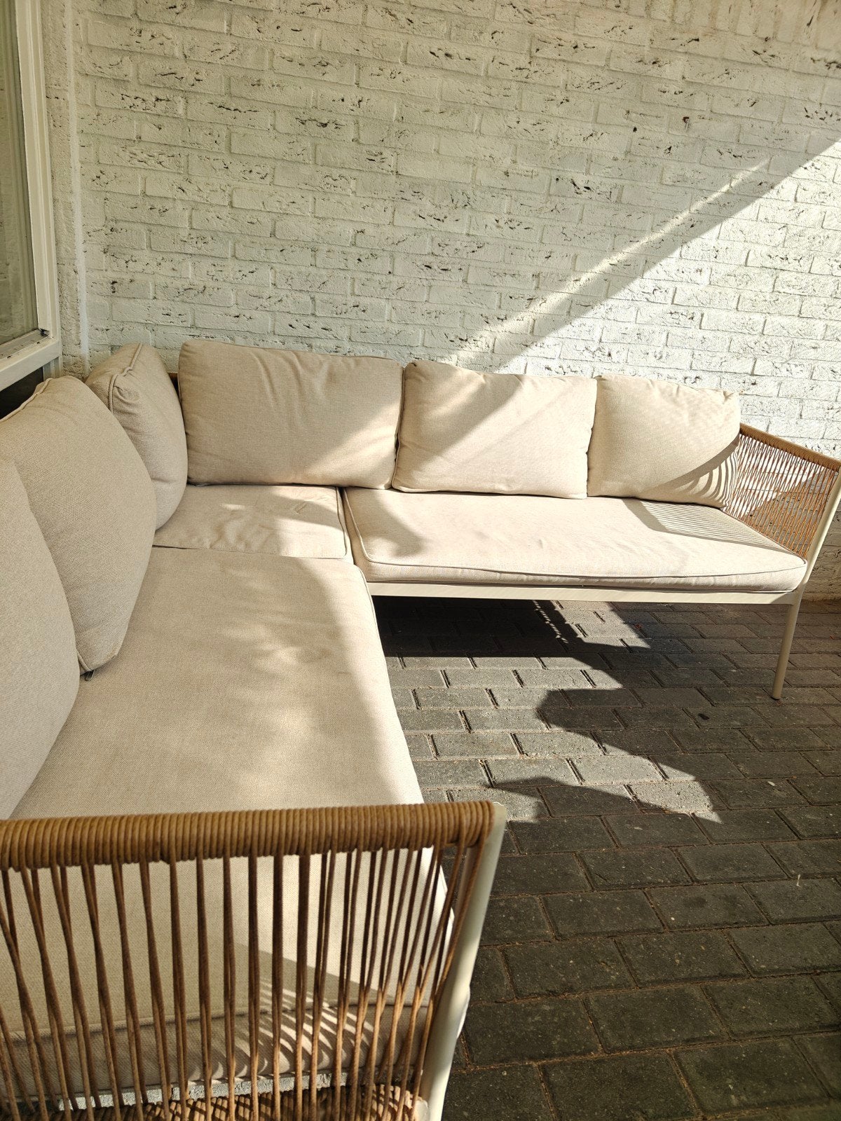 Loungebank met kussens - 2 losse delen, Ophalen, 5 zitplaatsen, Zo goed als nieuw, Loungeset