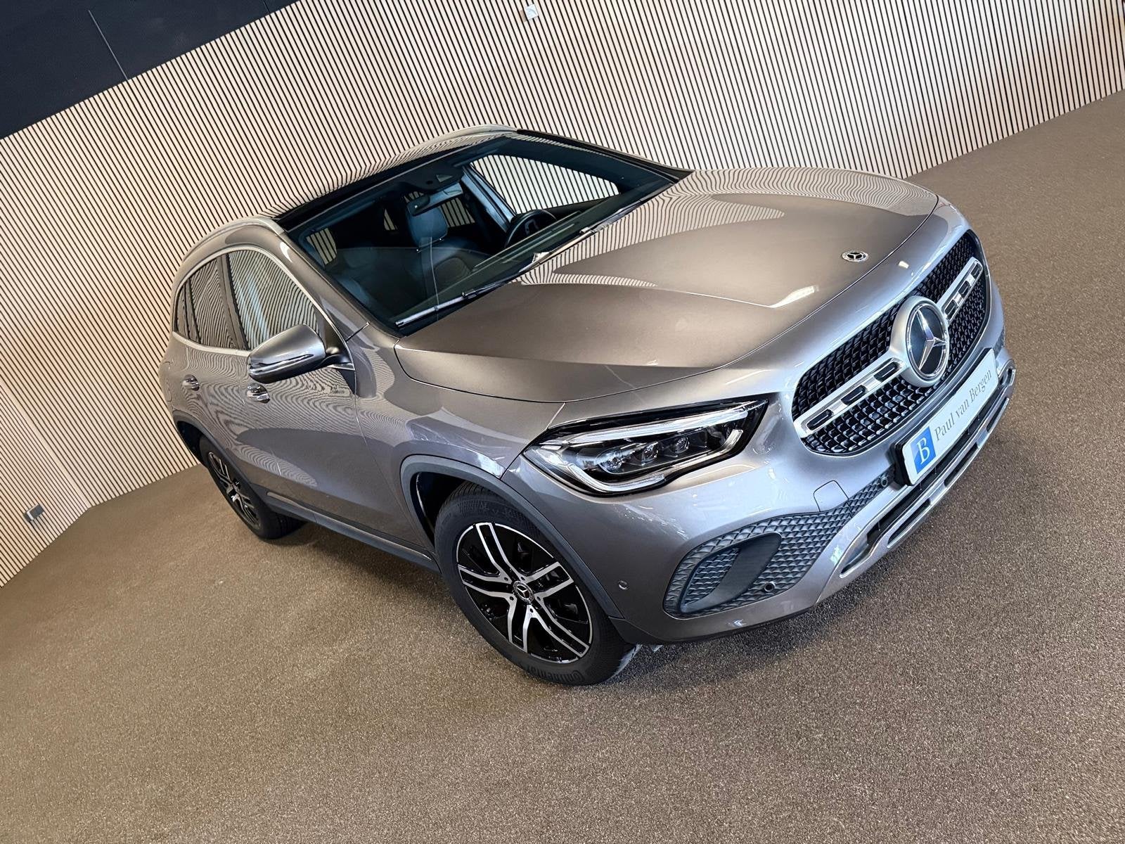 Mercedes-Benz GLA 250e Progressive-PANORAMA-MEMORY-CAMERA-KE, Auto's, 4 cilinders, Bedrijf, Hybride Elektrisch/Benzine, 71 km/l