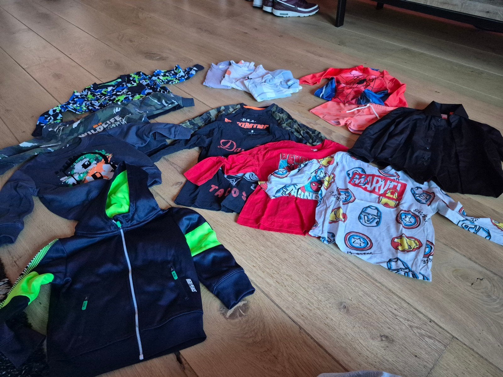 Kledingpakket Jongen Maat 98/104, Ophalen, Zo goed als nieuw, Jongen, Setje