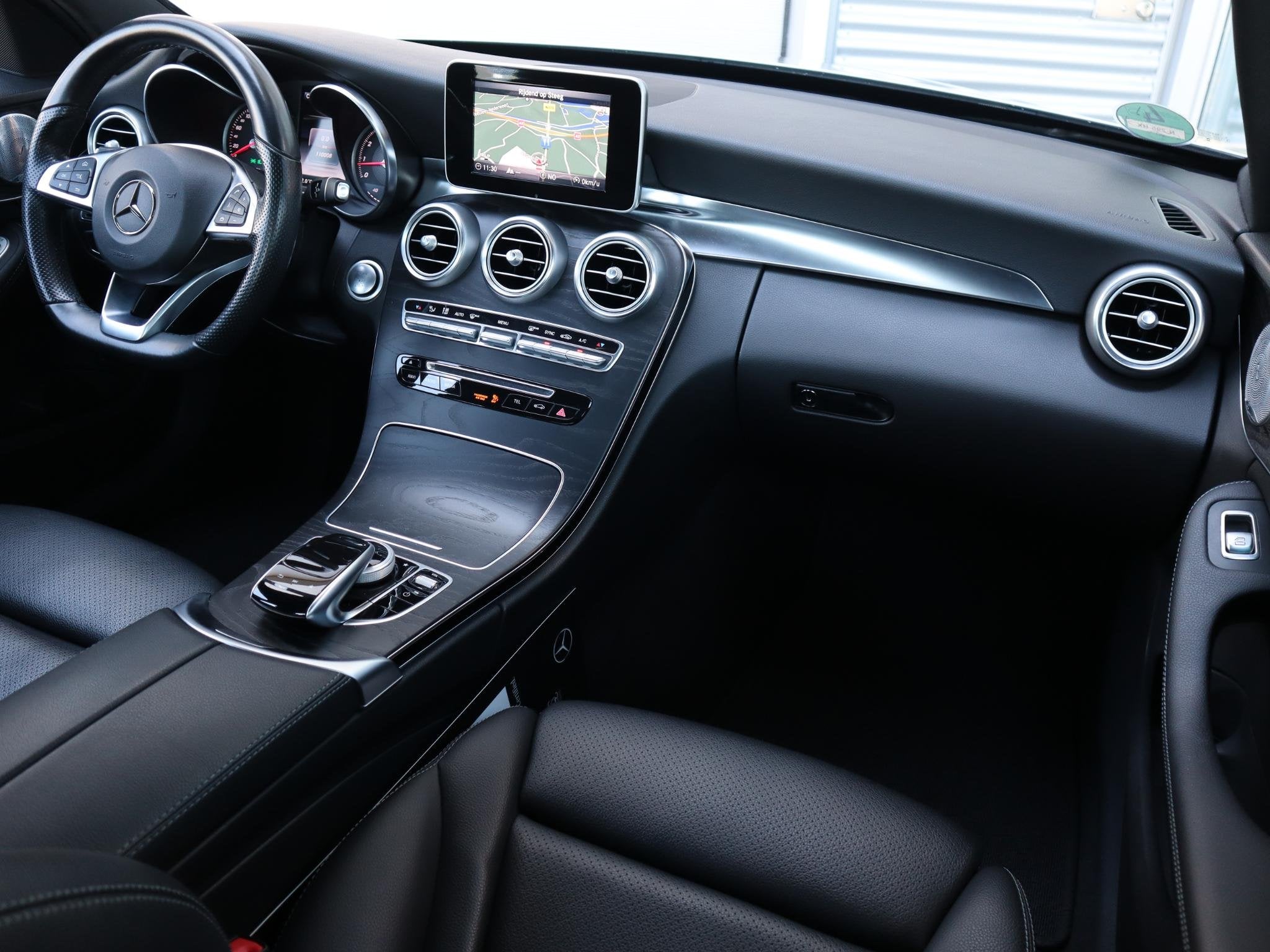Mercedes-Benz C-klasse 200 Sport Edition l Panoramadak l Sto, 12 maanden, 184 pk, Sedan, 17 km/l