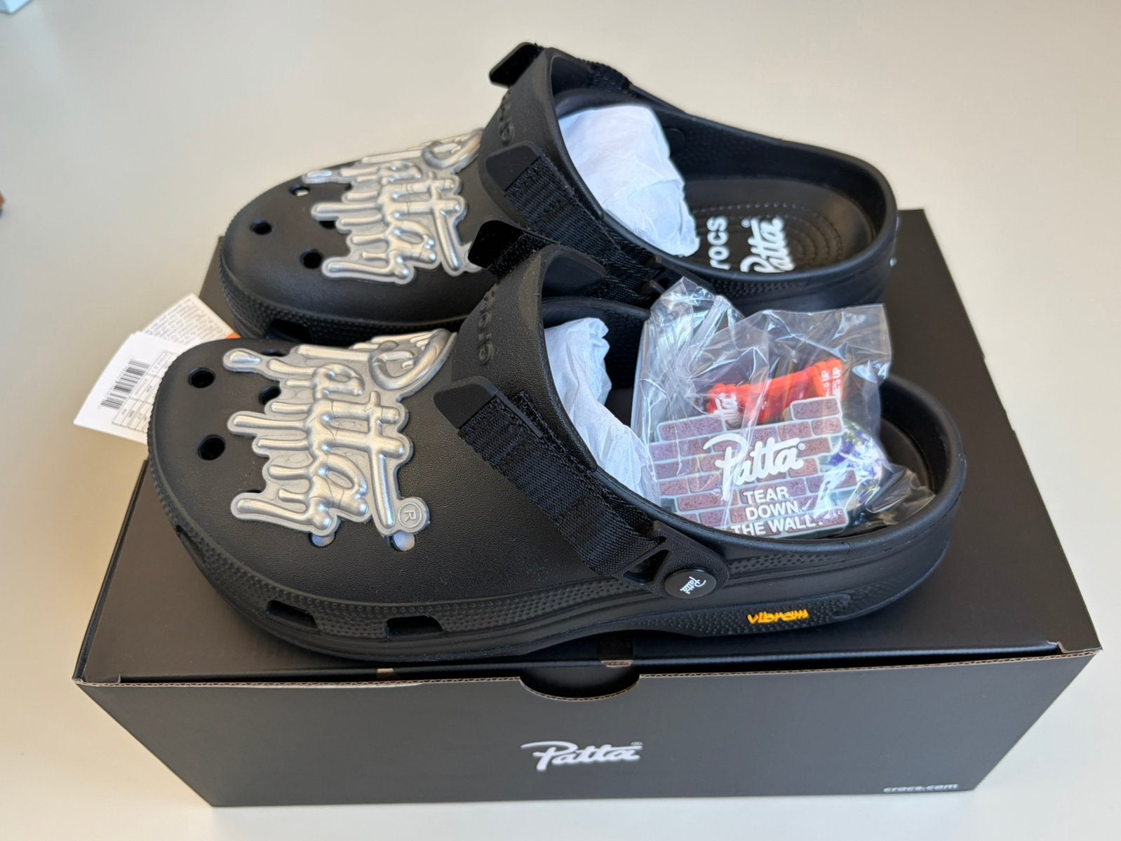 Patta x Crocs Classic EXP Clog Black Maat 42/43, Klompen, Zwart, Nieuw, Ophalen of Verzenden