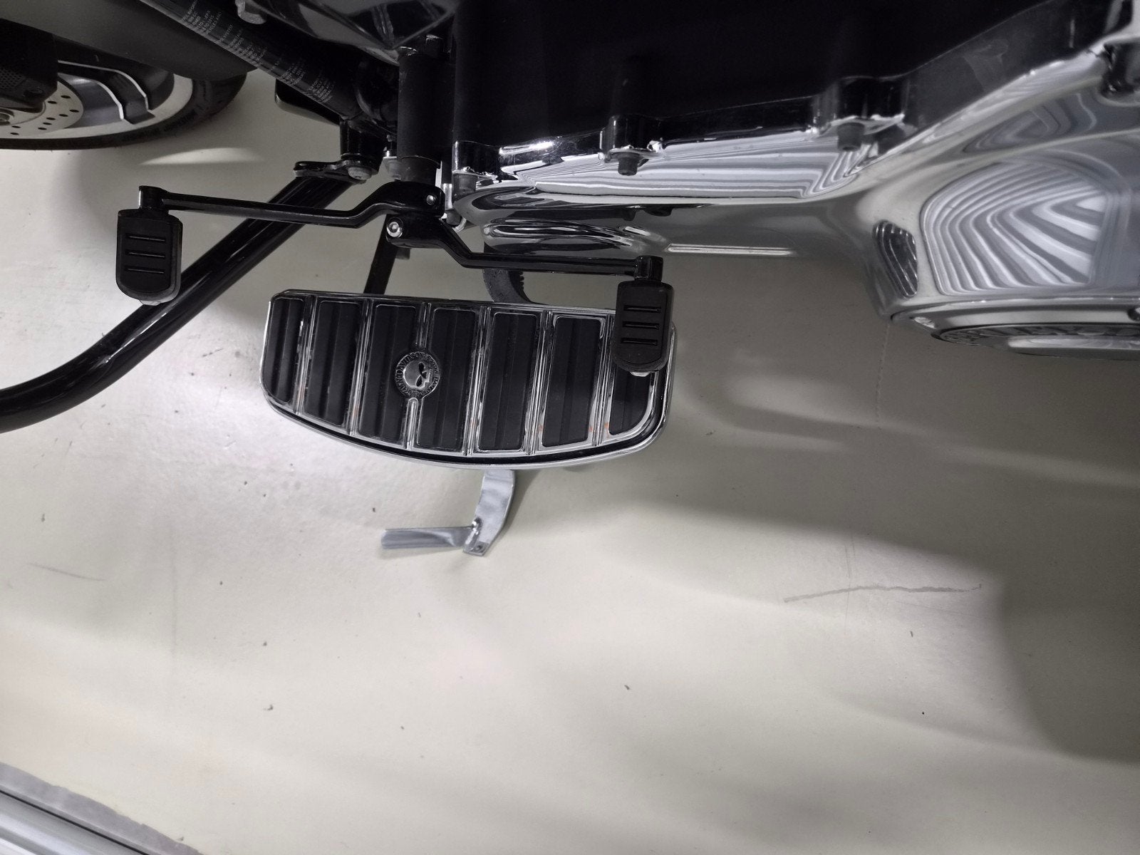 Willy G Skull Floorboards Harley Street Glide, Motoren, Ophalen of Verzenden, Gebruikt