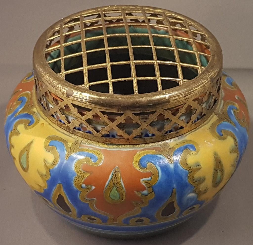 Antieke Goudse aardewerk rozenpot ca. 1920 Keramiek, Antiek en Kunst, Ophalen of Verzenden