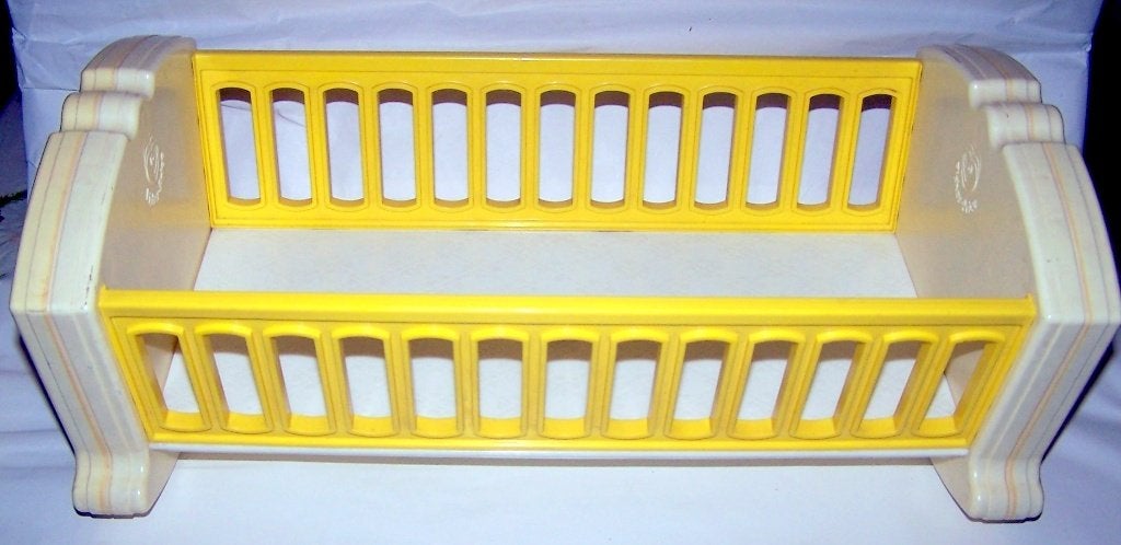 Vintage (1985) zeldzame Fisher-Price poppenwieg m. speeldoos, Ophalen of Verzenden, Zo goed als nieuw