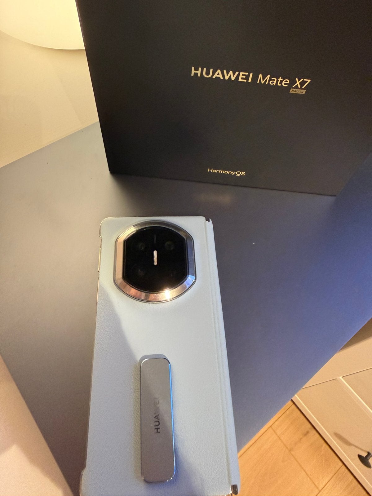 Huawei Mate X7, Audio, Tv en Foto, Beamers, Ophalen of Verzenden, Zo goed als nieuw, Ultra HD (4K)