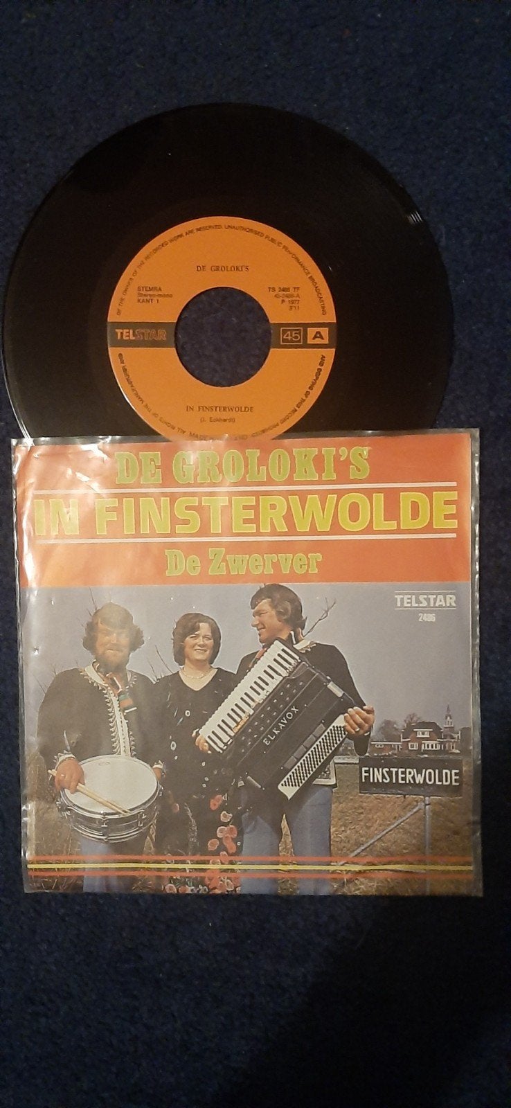 De Groloki's - In Finsterwolde / De Zwerver Single Vinyl, Fotohoes, Ophalen of Verzenden, Gebruikt, Nederlandstalig