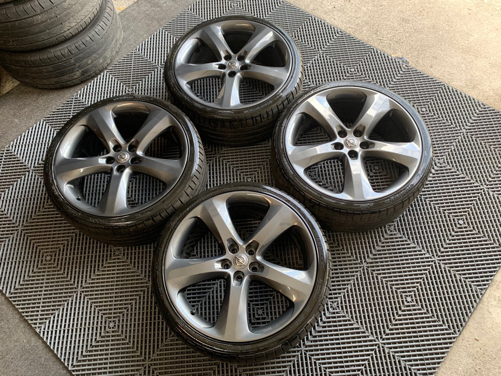19 inch antraciet Opel set ! 5x105, Auto-onderdelen, Banden en Velgen, 19 inch, Banden en Velgen, Ophalen of Verzenden, Zomerbanden