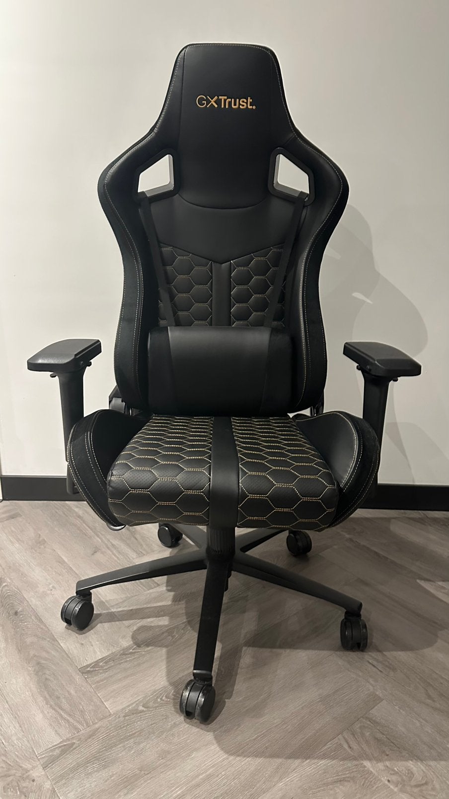 Foto 2 van Ergonomische Gaming Stoel / Bureaustoel - Zwart