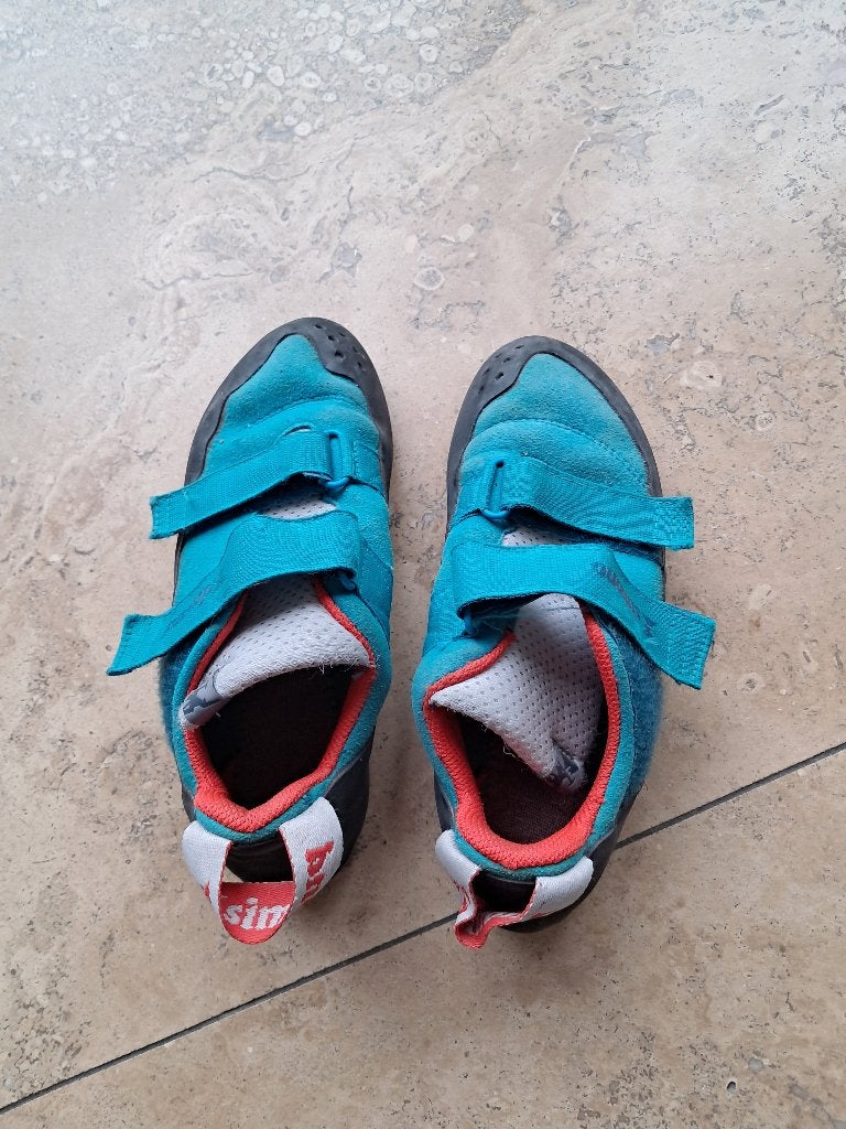 klimschoenen kind, Ophalen, Zo goed als nieuw, Klimsportschoenen