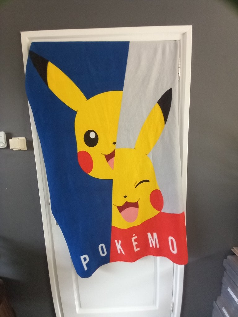 Pokemon fleecedeken Pikachu, Ophalen, Zo goed als nieuw