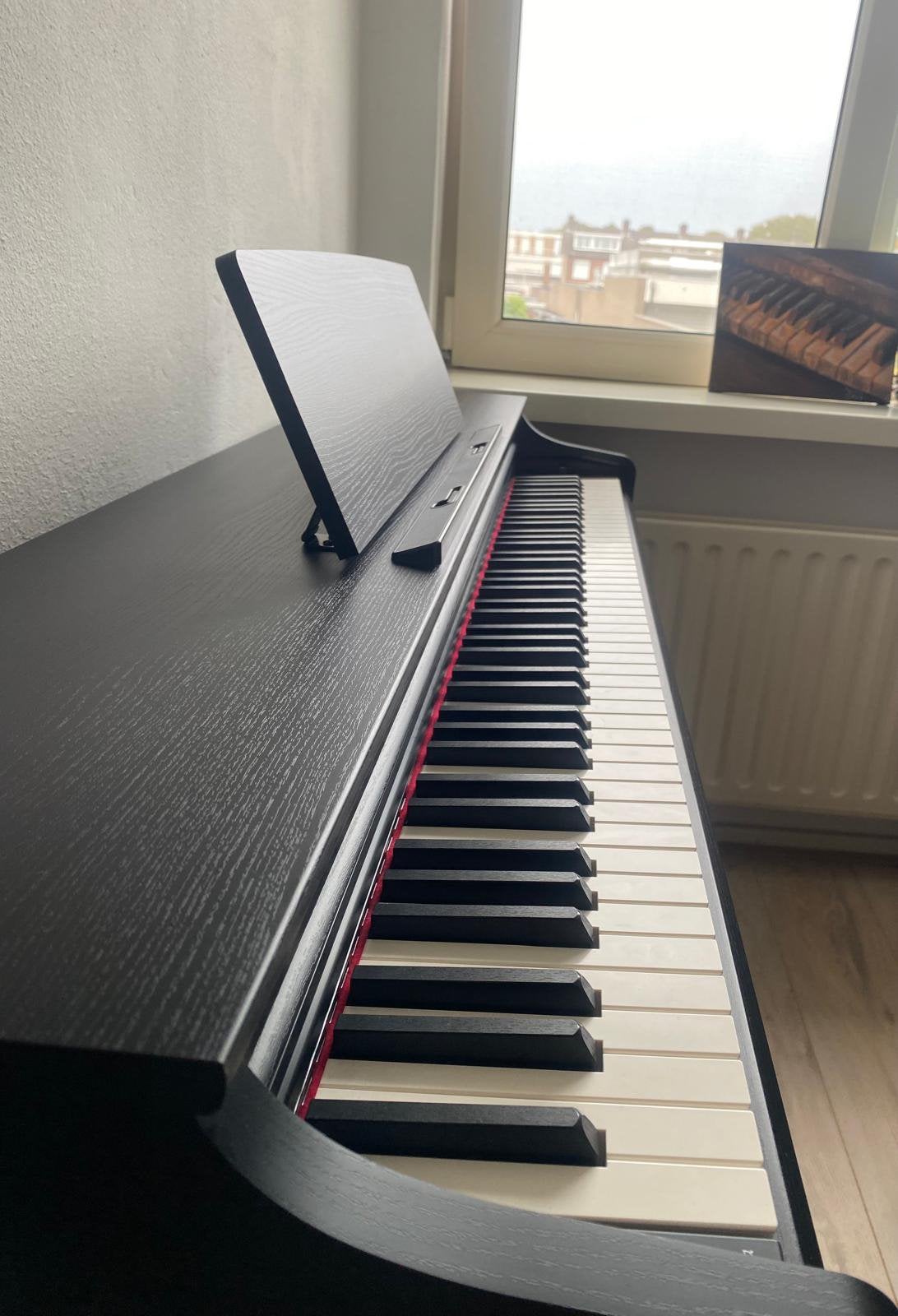 Yamaha CLP-825 Digitale Piano, Ophalen, Zwart, Digitaal, Zo goed als nieuw