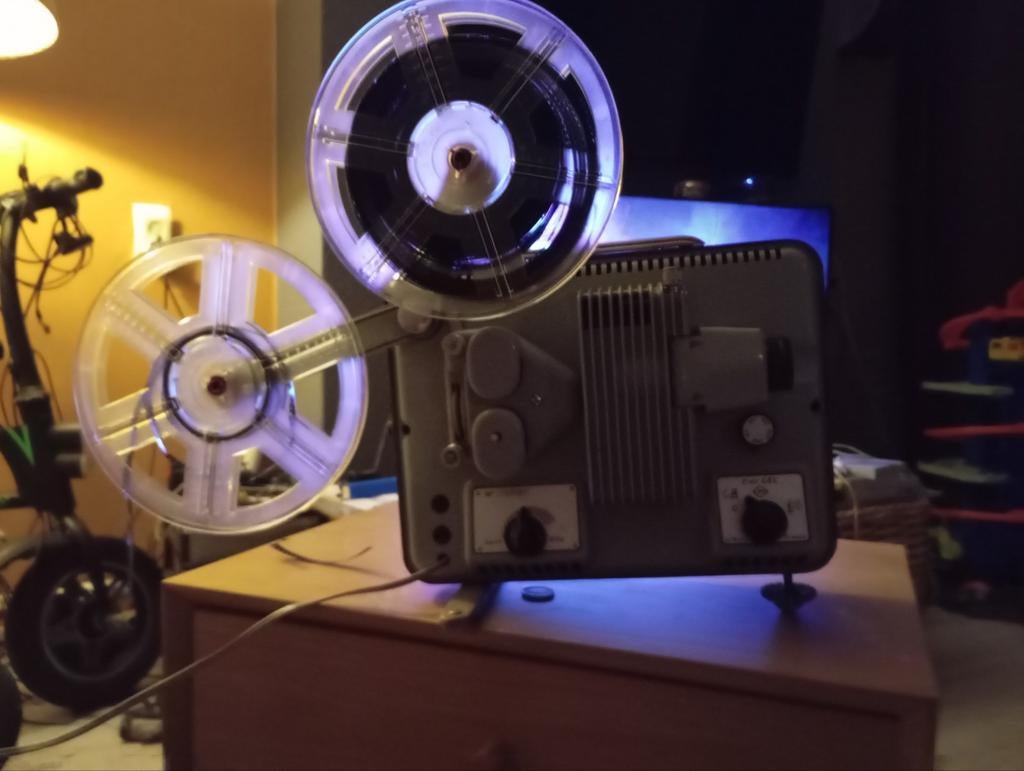 8mm filmband voor filmprojector, Audio, Tv en Foto, Ophalen of Verzenden, 8mm film