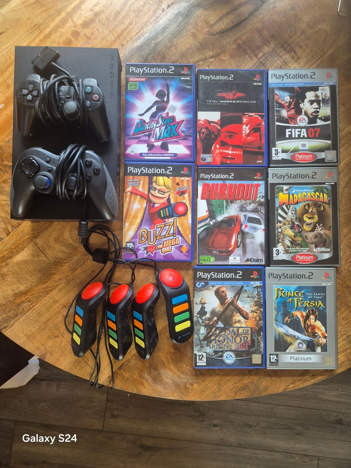 PlayStation 2 set met 8 spellen en Buzz controllers, Spelcomputers en Games, Ophalen