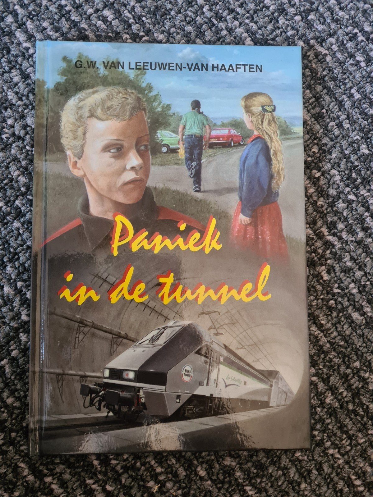Paniek in de tunnel - Spannend jeugdboek, Boeken, Ophalen of Verzenden, Gelezen, G.W. van Leeuwen-van Haaften, Fictie