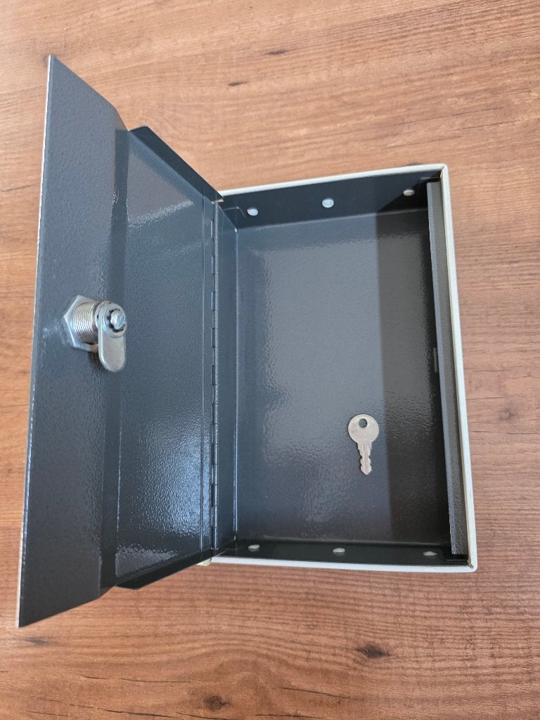 Boekkluis book safe, Ophalen, Zo goed als nieuw