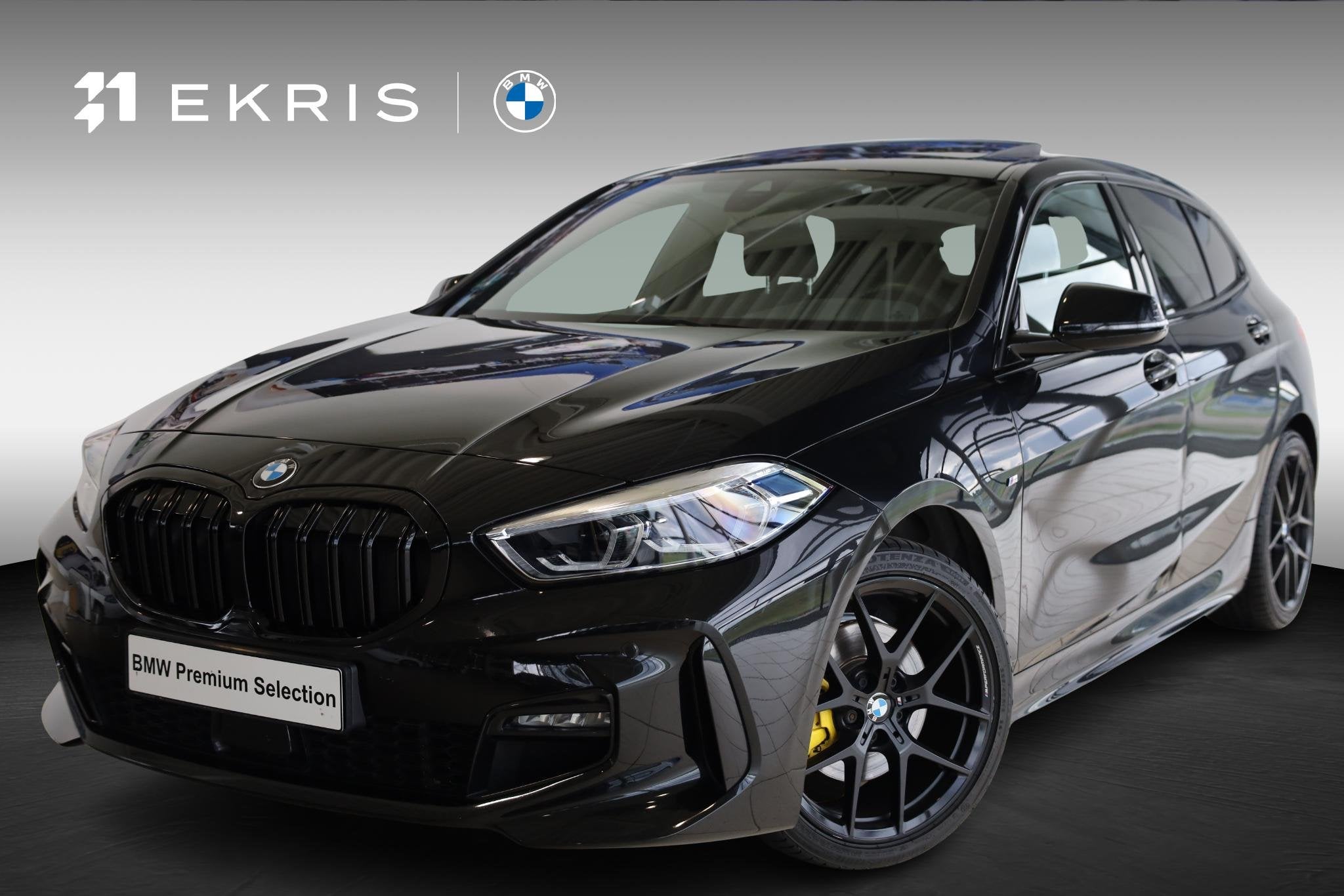 BMW 1 Serie 118i M Sport | Panoramadak Elektrisch | Getint G, Auto's, Gebruikt, Met garantie (alle), Zwart, Bedrijf
