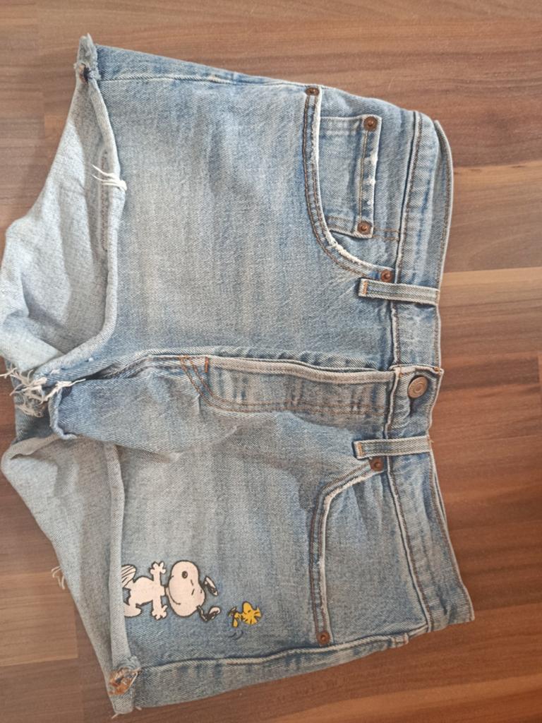 Levi's Snoopy Hotpants Maat 27 - Zo goed als nieuw, Ophalen, Kort, Blauw, Zo goed als nieuw