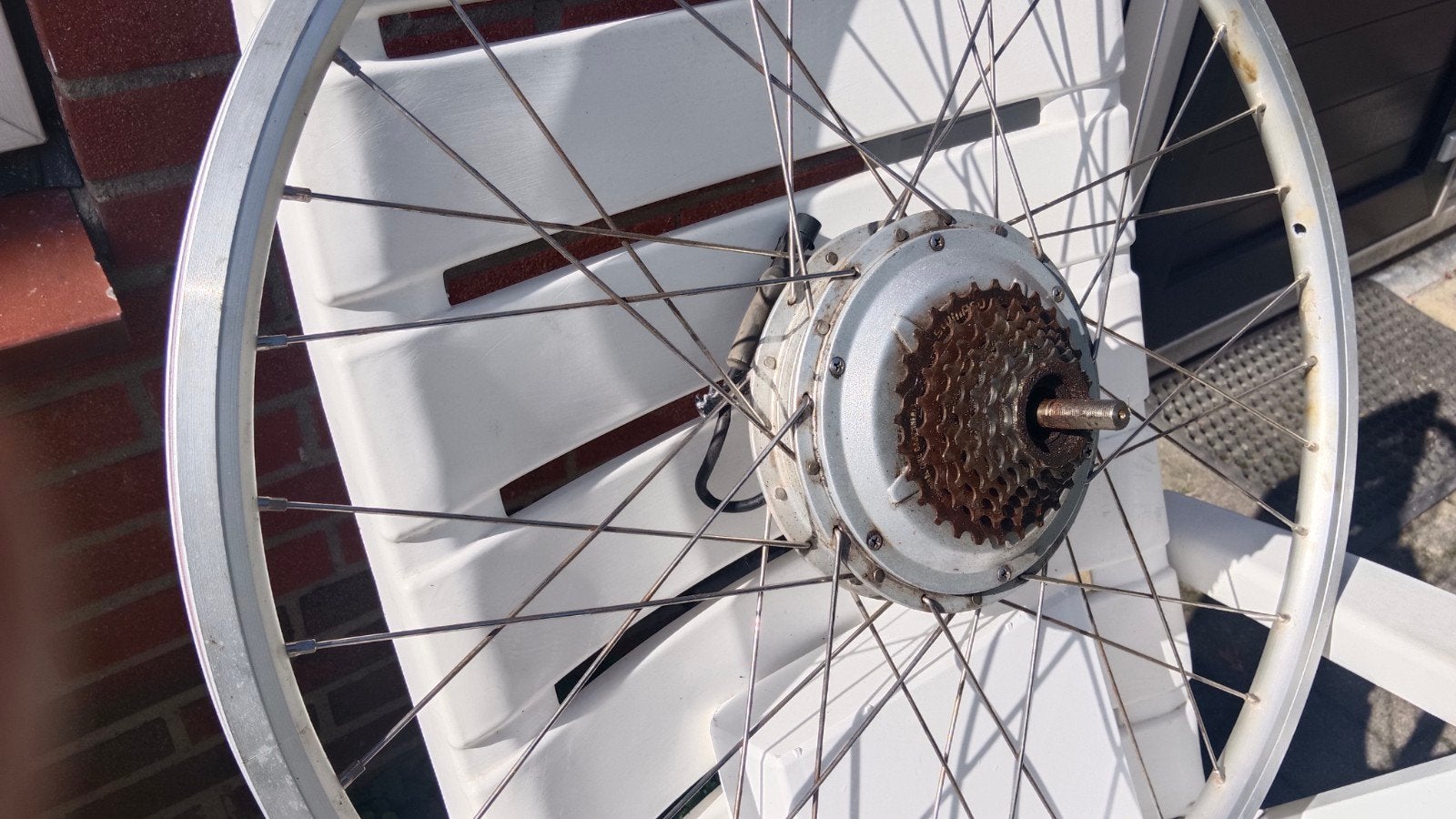 Achterwiel met motor voor elektrische fiets, Fietsen en Brommers, Gebruikt, Ophalen of Verzenden, Aluminium, Elektrische fiets