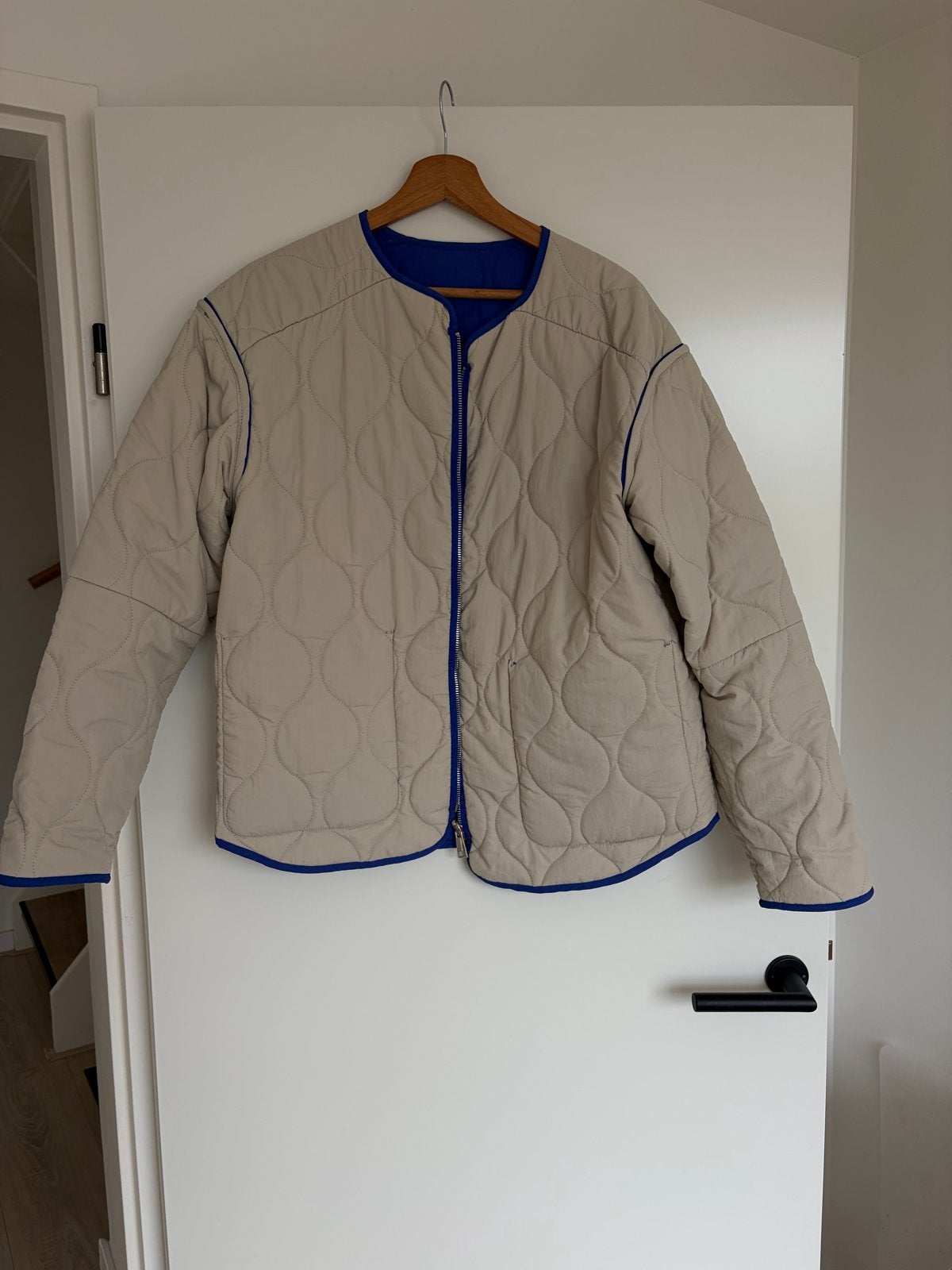 HEMA Najaarsjack Maat M - Tweezijdig & Mouwen Afritsbaar, Verzenden, Gedragen, Maat 38/40 (M), Beige