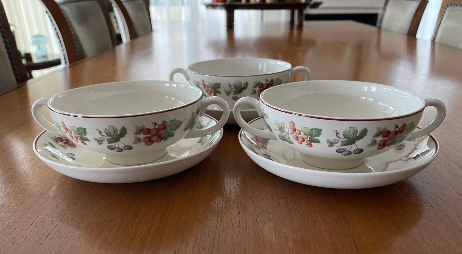 Wedgwood Provence soepkommen met schotel, Huis en Inrichting, Ophalen of Verzenden, Zo goed als nieuw, Kom(men), Wedgwood