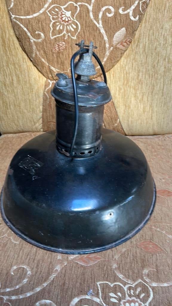 Oude fabriekslamp, Ophalen of Verzenden