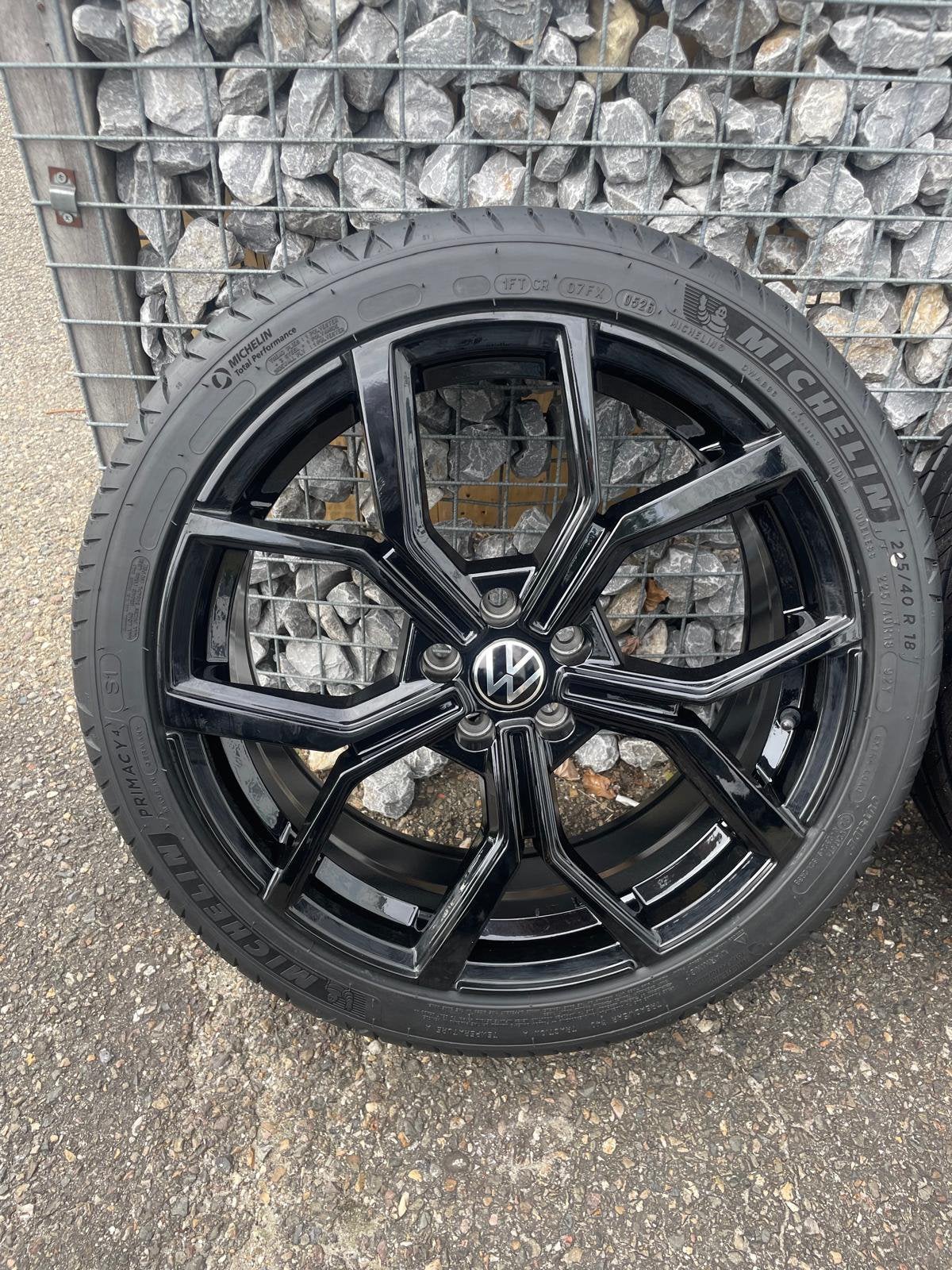 18” Volkswagen Polo velgen 5x100 + michelin 225 40 18, 18 inch, Banden en Velgen, Nieuw, Ophalen of Verzenden