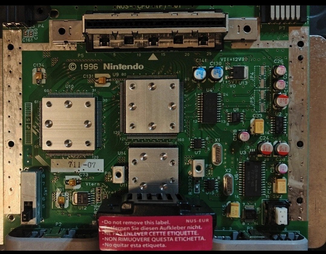 N64 with solid polymer recap, svideo cable and scart adapter, Spelcomputers en Games, Spelcomputers | Nintendo 64, Ophalen of Verzenden